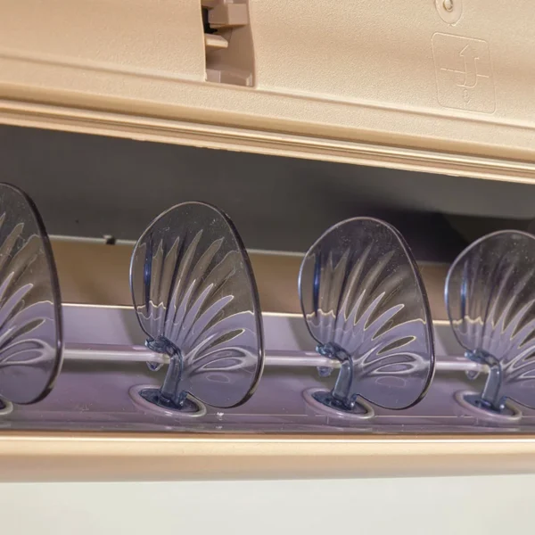 detail klimatizácia VIVAX ACP-18CH50AEHI R32 5,5kW v zlatej farbe